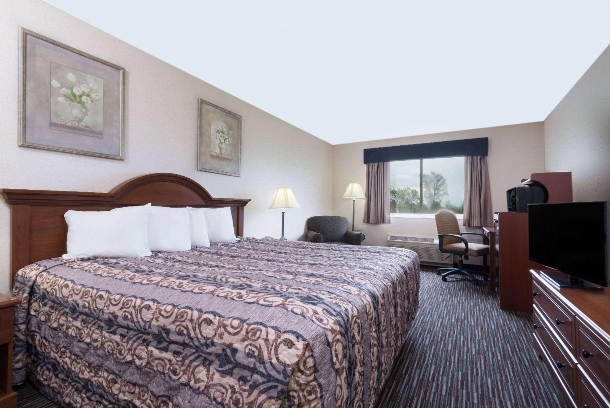 Baymont By Wyndham Columbus/Rickenbacker Hotel Ngoại thất bức ảnh