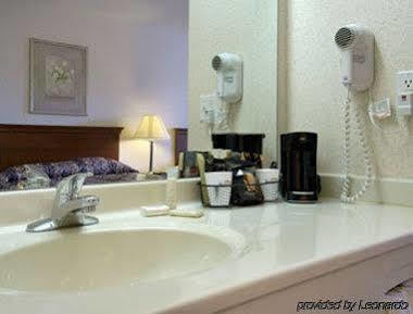 Baymont By Wyndham Columbus/Rickenbacker Hotel Ngoại thất bức ảnh